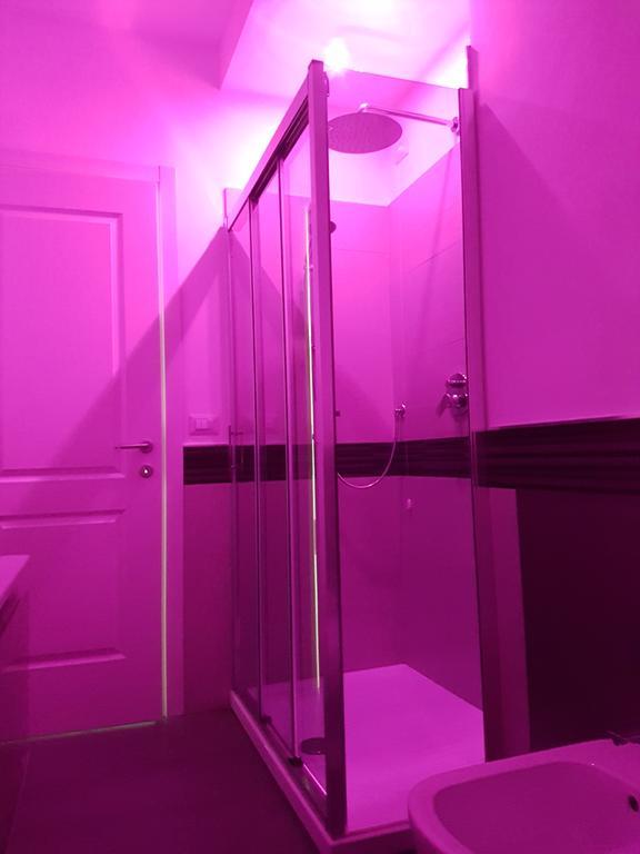 Mary'S Penthouse Apartment ลิโด ดิ ออสเตีย ภายนอก รูปภาพ